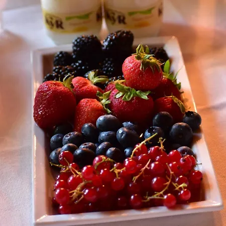 Tra Arte E Querce 3* Monchiero