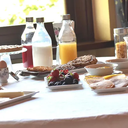 Tra Arte E Querce 3*