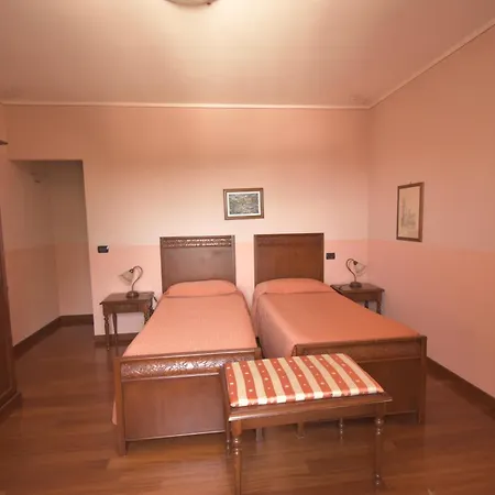 Tra Arte E Querce 3* Monchiero