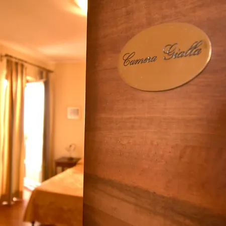 Tra Arte E Querce 3*