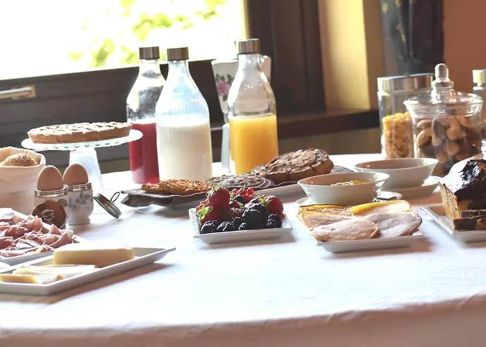 Tra Arte E Querce 3*