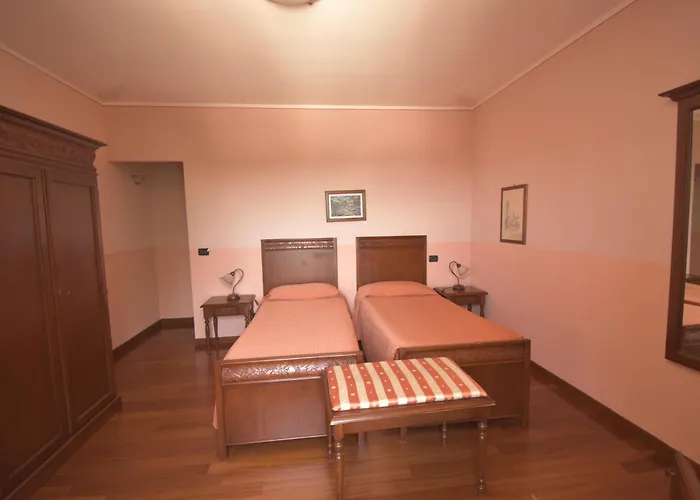 Tra Arte E Querce 3* Monchiero